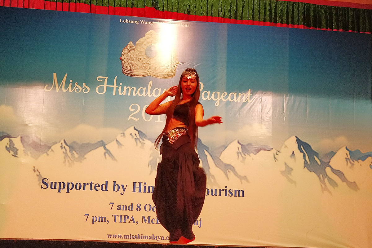 Mannat Thakur performs in Talent Round at the Miss Himalaya Pageant 2017 in McLeod Ganj, India, on 7 October 2017.